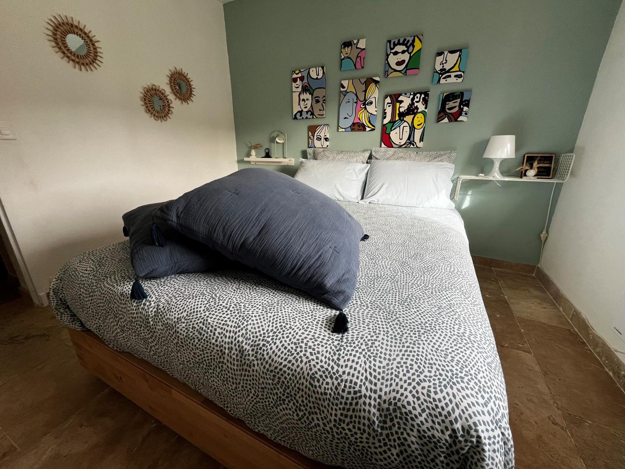 Maison Provencale Au Calme De La Campagne Avec Jacuzzi 엑상프로방스 외부 사진