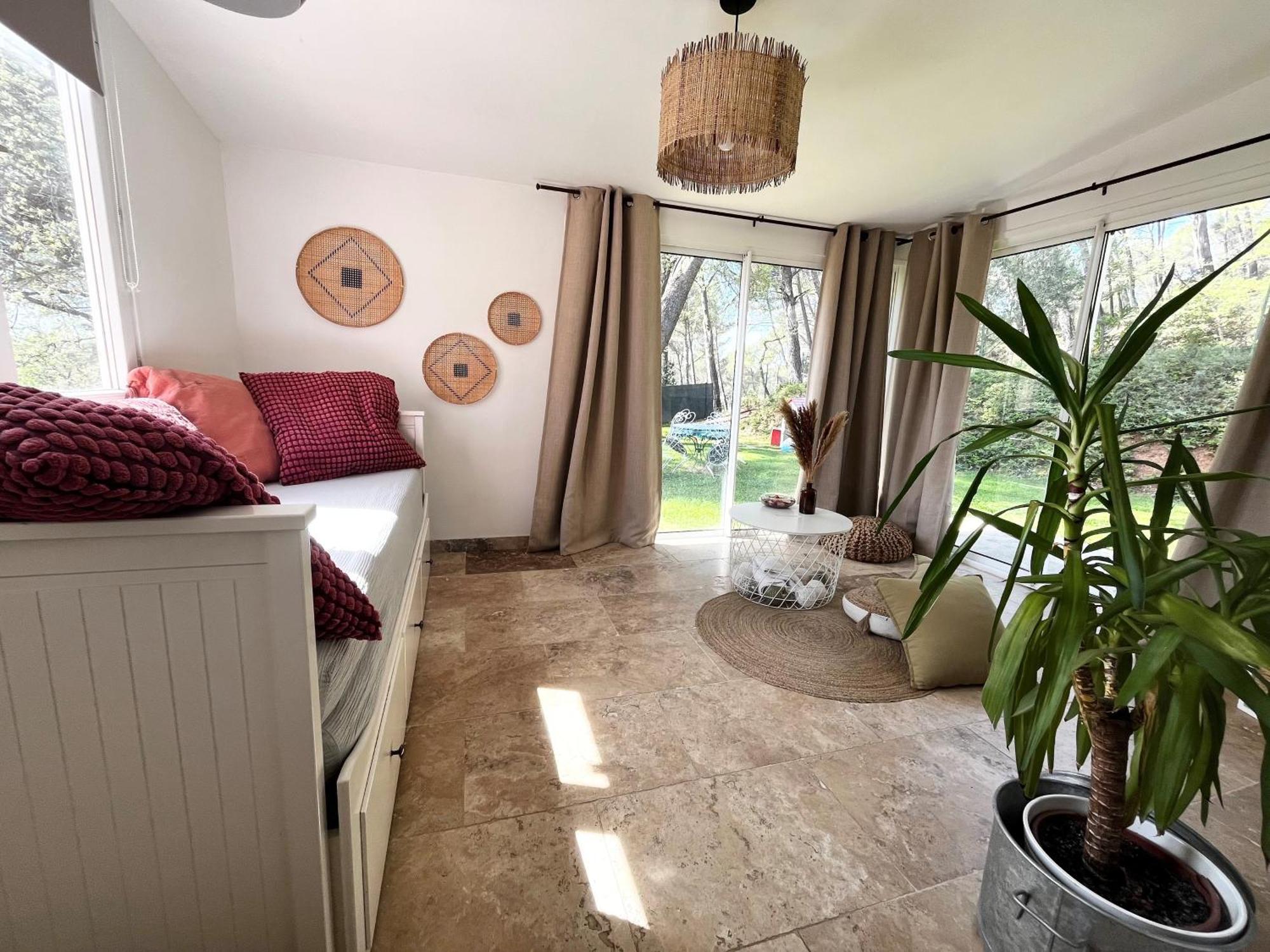 Maison Provencale Au Calme De La Campagne Avec Jacuzzi 엑상프로방스 외부 사진